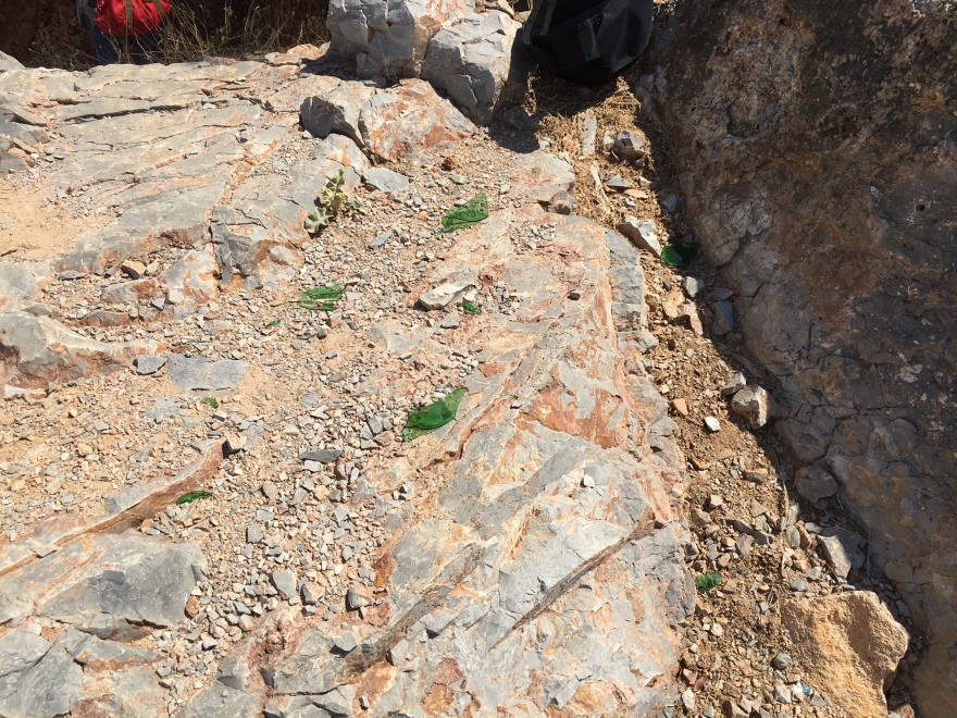 Έγκλημα στου Φιλοπάππου: Ψάχνουν πώς έπεσε στα βράχια μετά τη ληστεία ο 25χρονος φοιτητής