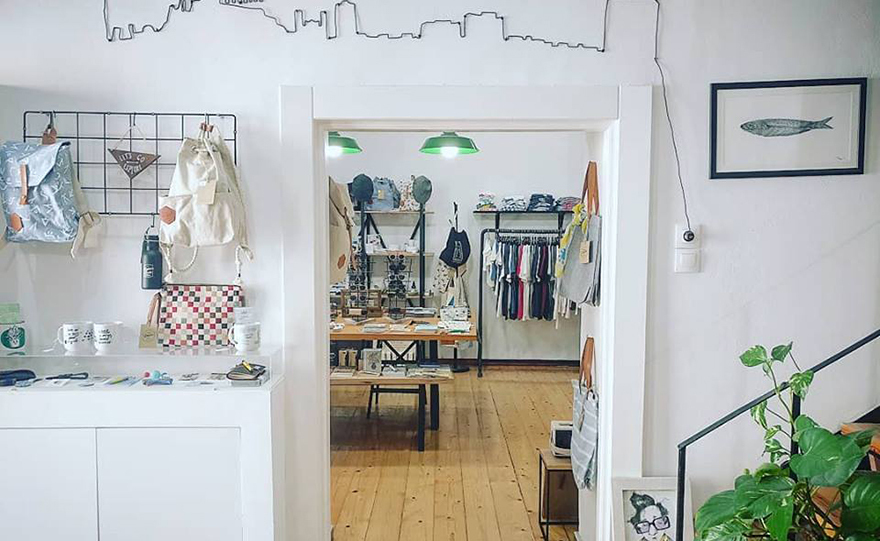 Κάτι ανάμεσα σε «urban explorer» και «connoisseur of the street»