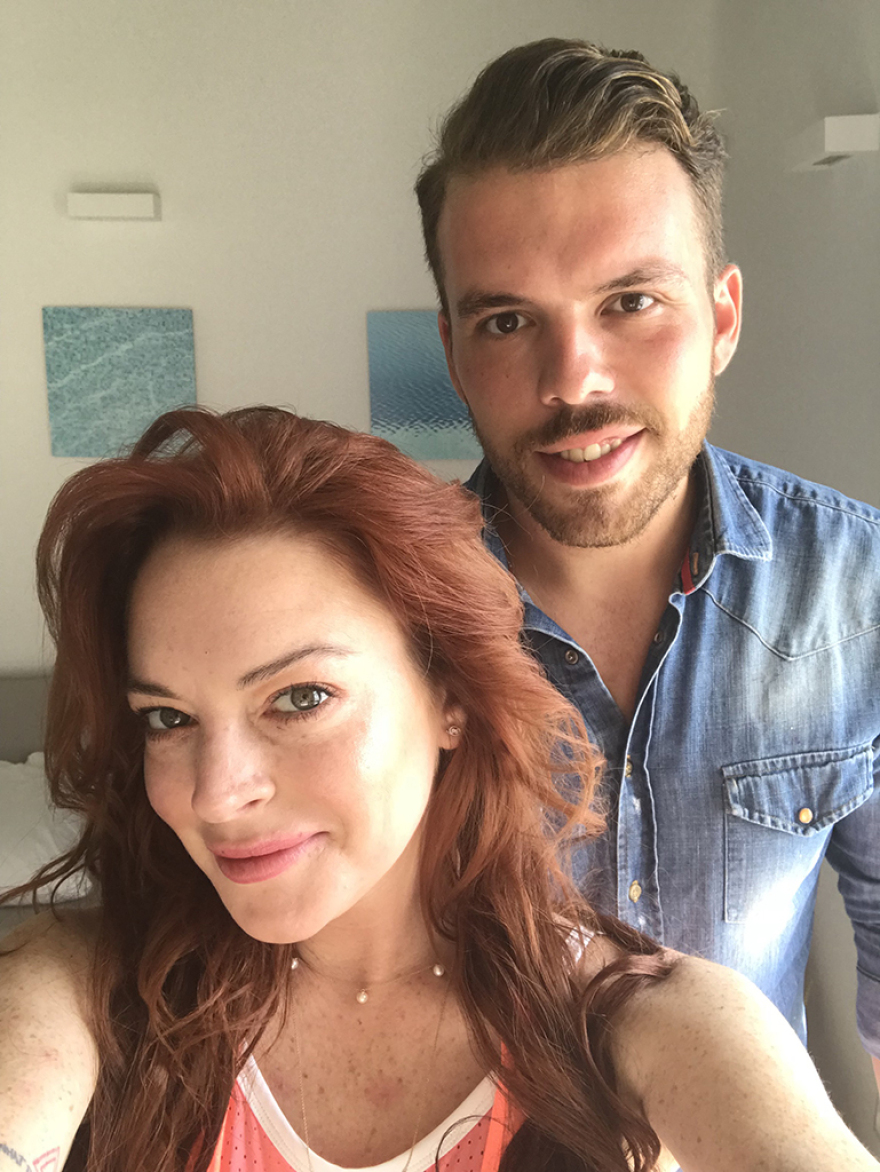 Μύκονος: Ο Έλληνας κομμωτής των διασήμων... και οι περίεργες απαιτήσεις τους 