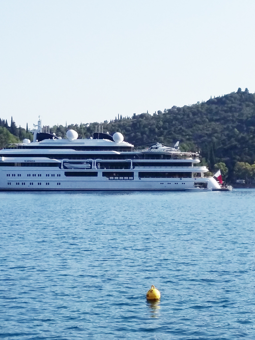 Βίντεο: Στην Ιθάκη η υπερπολυτελής θαλαμηγός «KATARA» της βασιλικής οικογένειας του Κατάρ