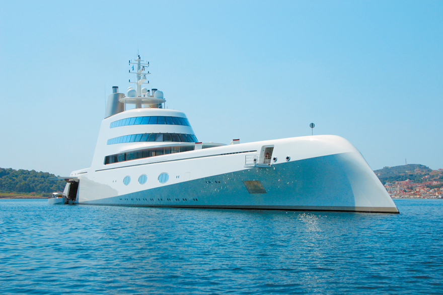 Κέρκυρα: Το «Α»πίστευτο ιστιοφόρο των 430 εκατ. του Ρώσου κροίσου