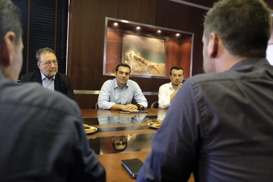 Τσίπρας: Στόχος να κερδίσουμε το στοίχημα της εργασίας 