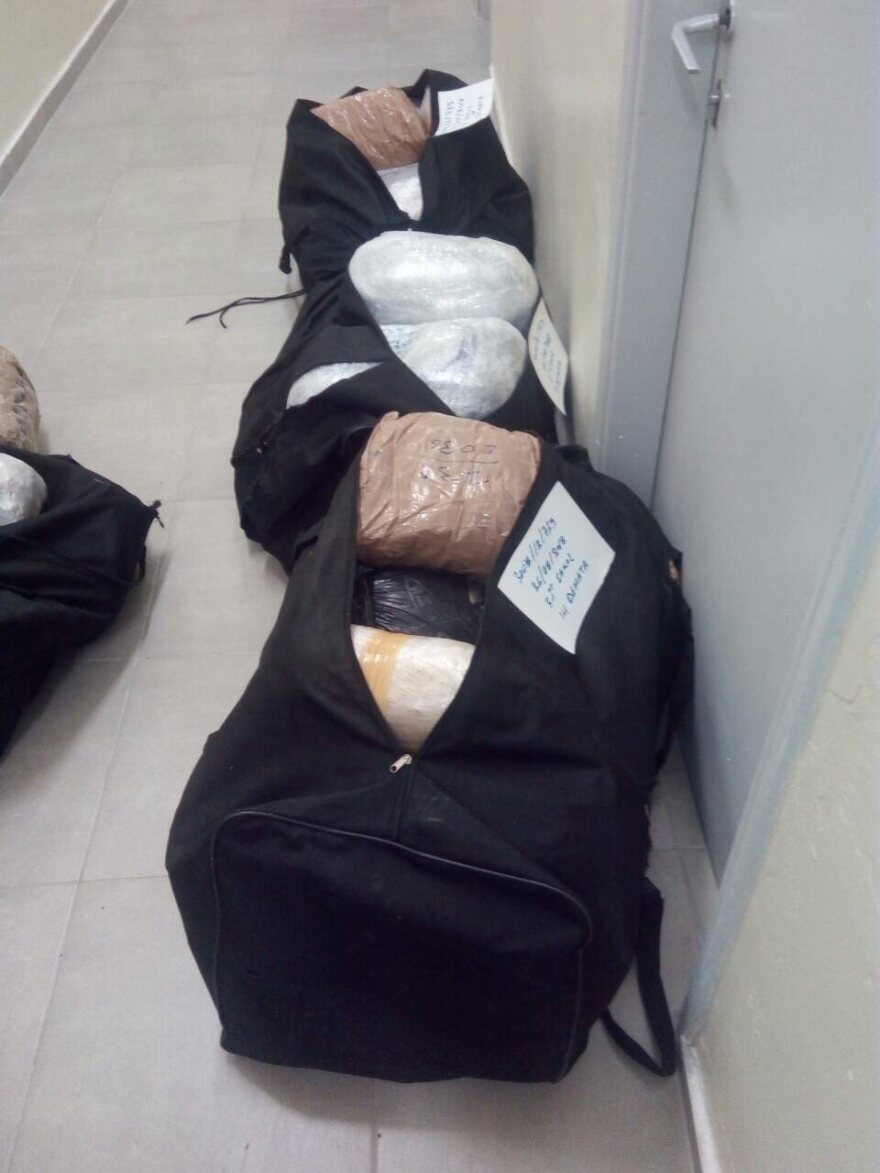 Αλλοδαπός δραπέτης προσπάθησε να «περάσει» 124 κιλά κάνναβη στην Ελλάδα