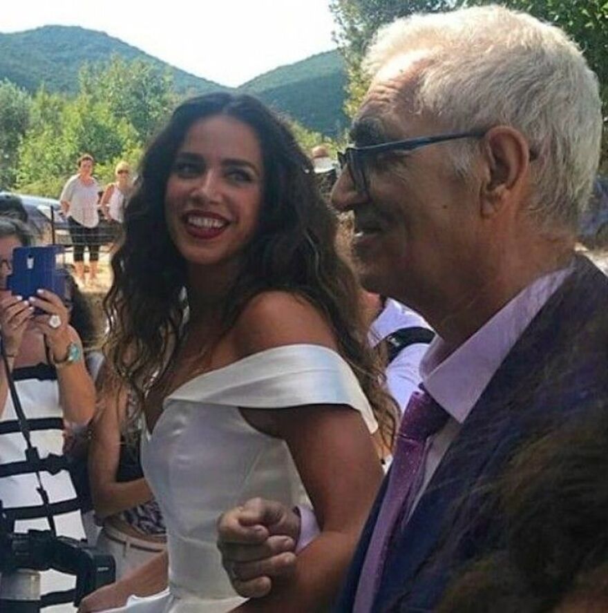 Nέες φωτογραφίες από το γάμο της Κατερίνας Στικούδη και του Βαγγέλη Σερίφη