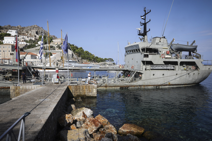 Μπλακ- άουτ στην  Ύδρα: Σε κατάσταση έκτακτης ανάγκης το νησί - Σε υποθαλάσσιο καλώδιο η βλάβη