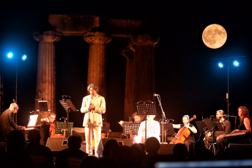 Η υπέροχη αυγουστιάτικη πανσέληνος όπως την «αιχμαλώτισε» ο φωτογραφικός φακός ανά την Ελλάδα