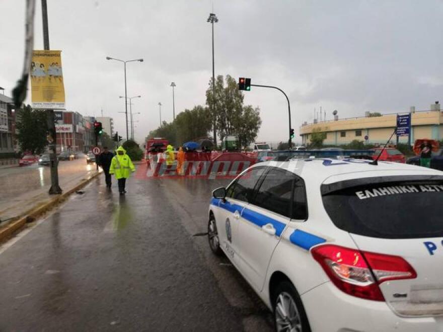 Πάτρα: Διπλή καραμπόλα με έξι οχήματα λόγω κακοκαιρίας 