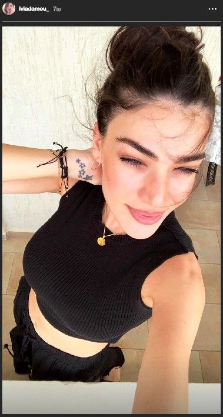 Ήβη Αδάμου: Επίπεδη κοιλιά 2,5 μήνες μετά τη γέννηση της κόρης της