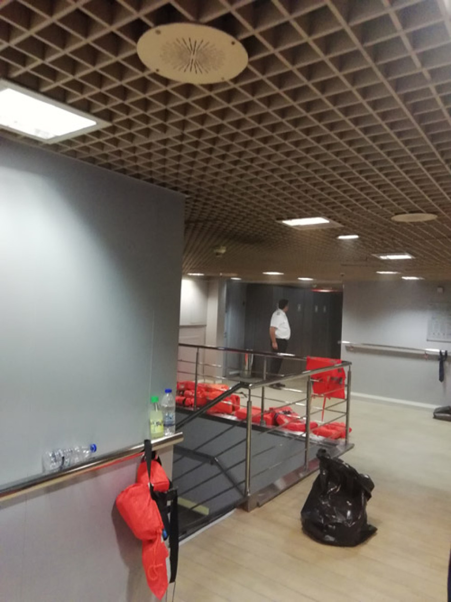 Φωτιά στο πλοίο «Ελ. Βενιζέλος» ανοιχτά της Ύδρας - Επιστρέφει στον Πειραιά