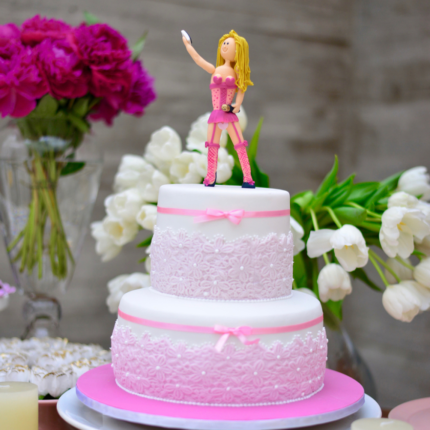 Το έκαψε στο μπατσελορέτ πάρτι η μέλλουσα γυναίκα του Ντόντα