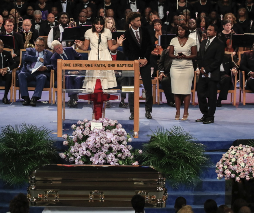 Συγκίνηση για την Αρίθα Φράνκλιν: Μία γιορτή το τελευταίο «Respect» στη «Βασίλισσα της Soul»