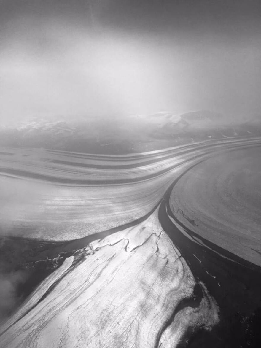 Εκπληκτικές εικόνες: Η Αρκτική... κάτω από τους πάγους