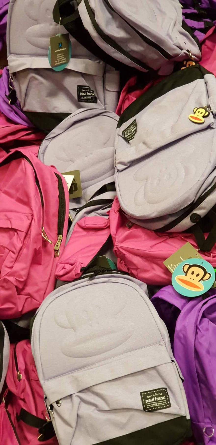 Τα καταστήματα PUBLIC στηρίζουν τις πυρόπληκτες οικογένειες