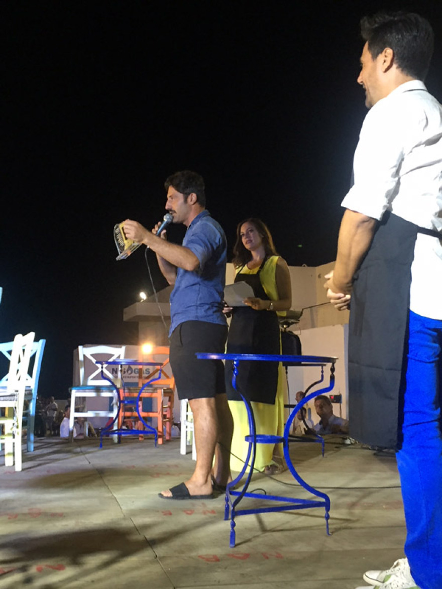 Στη Νάξο τηγάνισαν 625 κιλά πατάτες και κατέρριψαν το ρεκόρ Γκίνες!