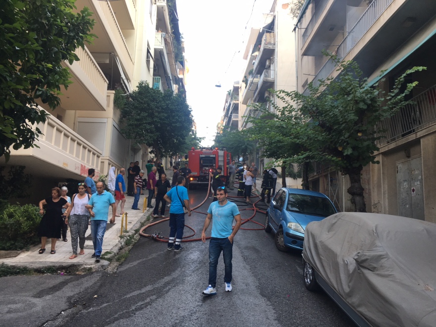 Ζωγράφου: Πυρκαγιά σε διαμέρισμα  - Απεγκλώβισαν ηλικιωμένη