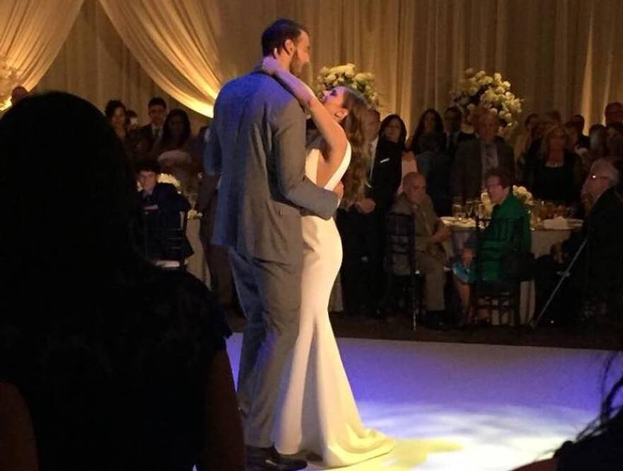 «Έβρεξε» δολάρια στον γάμο του μπασκετμπολίστα Κώστα Κουφού