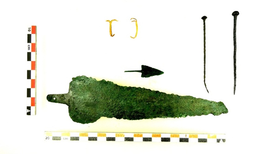 Αλιβέρι: Εντυπωσιακά ευρήματα από την ανασκαφή νεκροταφείου προϊστορικών και ιστορικών χρόνων