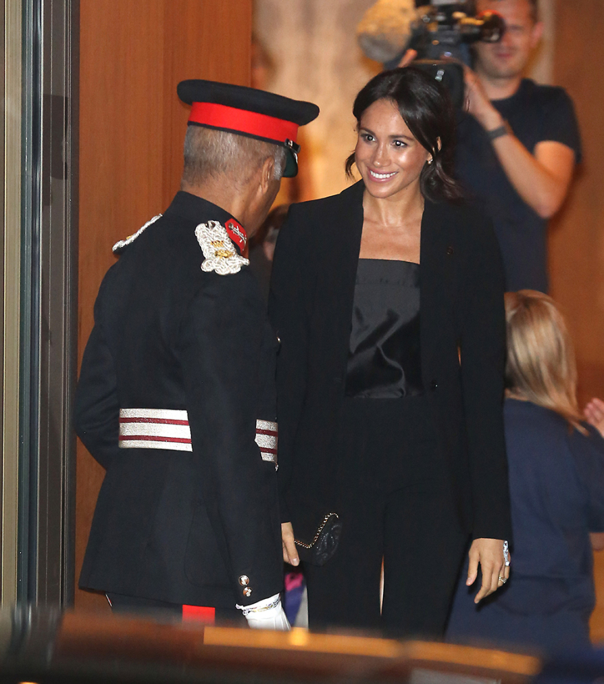 Ο πρίγκιπας Harry και η Meghan Markle μοίρασαν χαμόγελα σε μικρούς ασθενείς