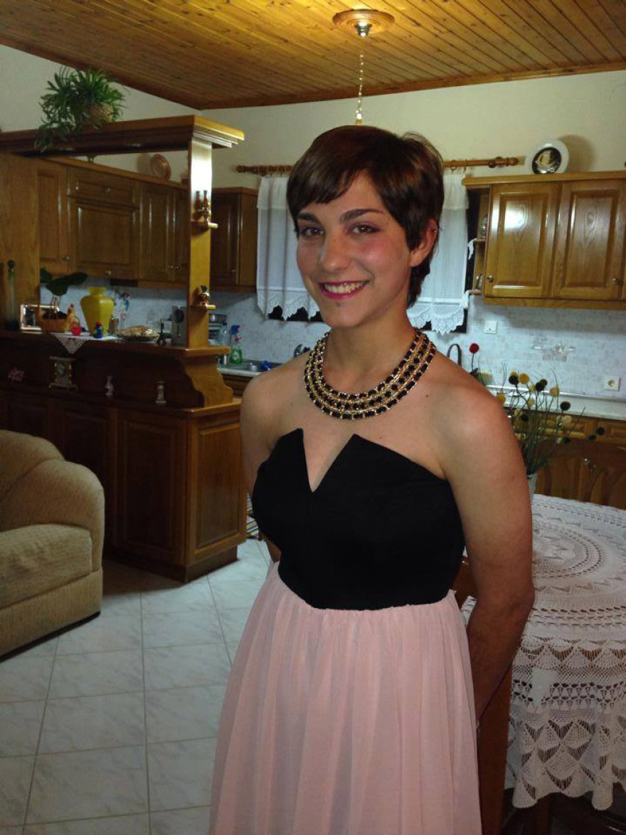 Συγκλονίζει το τελευταίο γράμμα της 21χρονης που κρεμάστηκε μέσα στο αστυνομικό τμήμα