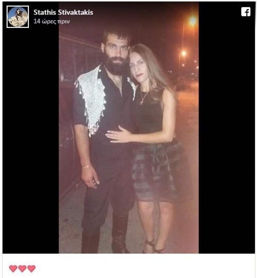 Φωτογραφία: Ο «σέξι αγρότης» Στάθης Στιβακτάκης αρραβωνιάστηκε 