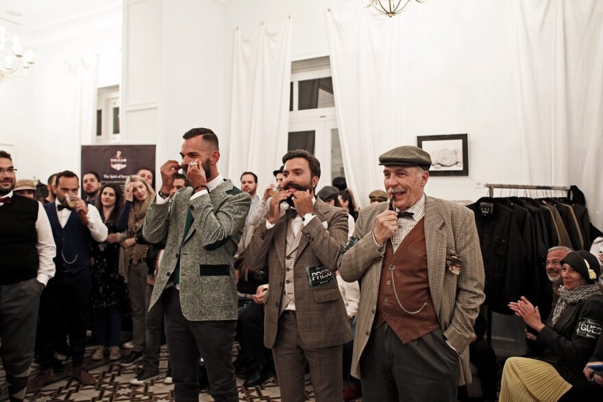 Τον Οκτώβριο οι Σπέτσες φορούν τα καλά τους και υποδέχονται το 5ο Tweed Run 