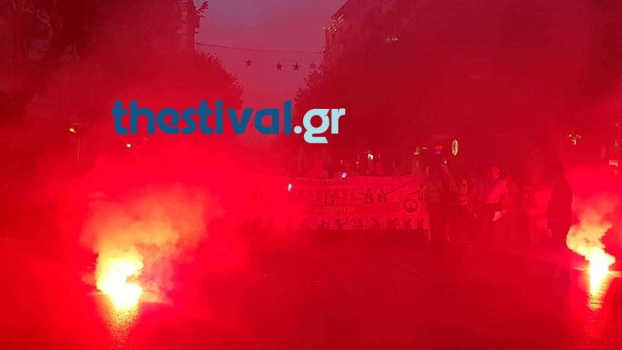 Βίντεο: Πανελλαδική διαμαρτυρία ενστόλων στο κέντρο της Θεσσαλονίκης