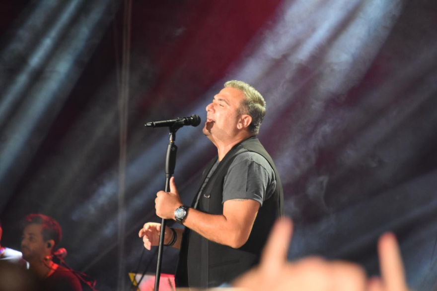 Ρέμος- Θεοδωρίδου- Παπαρίζου:«Μάγεψαν» τη Λάρισα με τα τραγούδια τους 