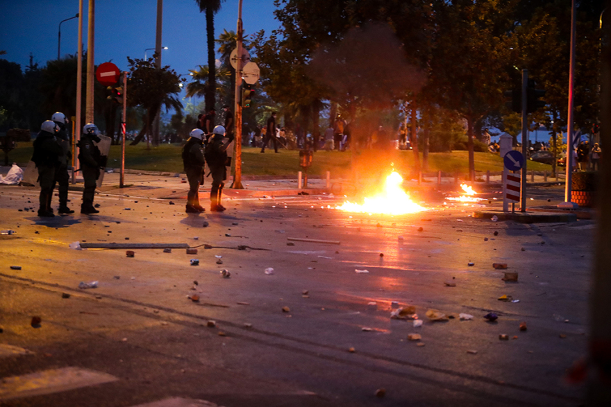 Θεσσαλονίκη: Μας έριξε χημικά χωρίς λόγο η αστυνομία, καταγγέλλουν οι ειρηνικοί διαδηλωτές