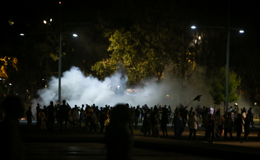 «Γυαλιά - καρφιά» τα έκαναν κουκουλοφόροι στη Θεσσαλονίκη – Προσαγωγές και τραυματίες 