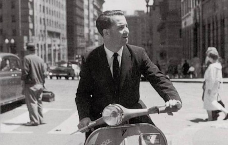 Συμπληρώνονται 30 χρόνια από τη δολοφονία του συγγραφέα Κώστα Ταχτσή