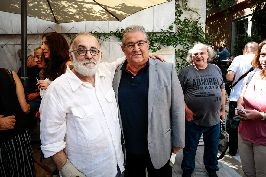 Θάνος Μικρούτσικος σε Κουτσούμπα: «Εγώ Δημήτρη μου είμαι οριστικά στο ΚΚΕ»