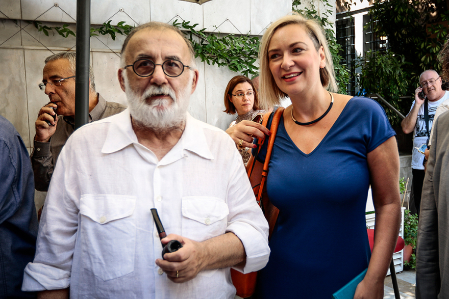 Θάνος Μικρούτσικος σε Κουτσούμπα: «Εγώ Δημήτρη μου είμαι οριστικά στο ΚΚΕ»
