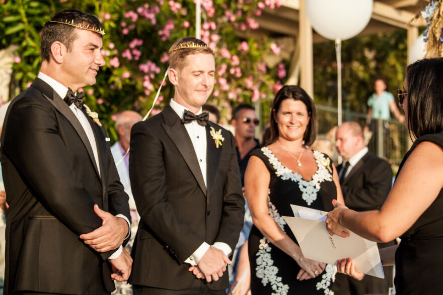 Δείτε φωτογραφίες από τον πρώτο gay γάμο στον Βόλο