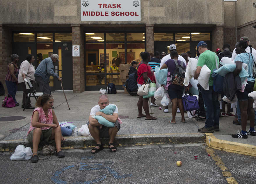 Τυφώνας Florence: Άδειασαν οι δρόμοι στην Καρολίνα - Στα καταφύγια οι Αμερικανοί