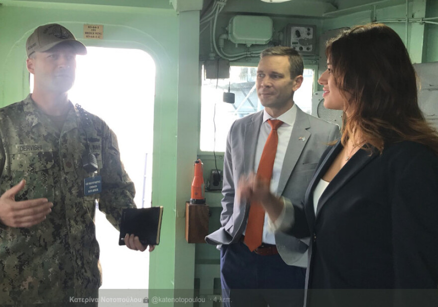 Φωτογραφίες: Η Νοτοπούλου επιθεωρεί τον 6ο Στόλο