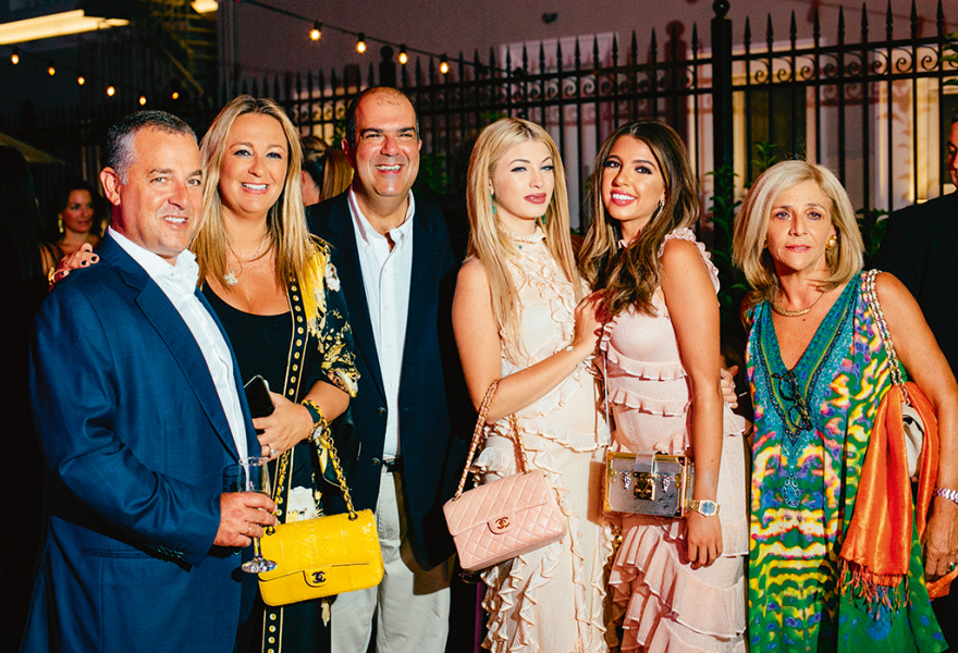 Η Κλέλια Χατζηιωάννου άνοιξε τον πύργο της για την πριγκίπισσά της