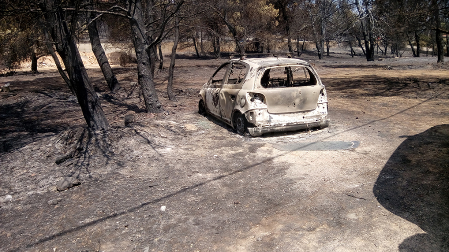 Συγκλονίζει ο αδελφός της ακτινολόγου από το Μάτι: «Βρήκα μάνα, αδελφή και ανιψιές, αγκαλιασμένες νεκρές»