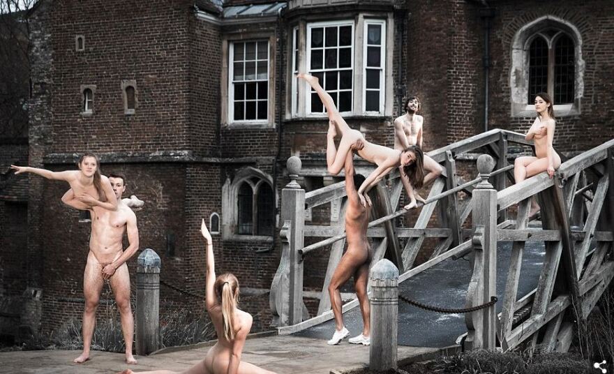 Τα πιο καλλίγραμμα κορμιά του Πανεπιστημίου του Κέιμπριτζ ξεγυμνώνονται για καλό σκοπό