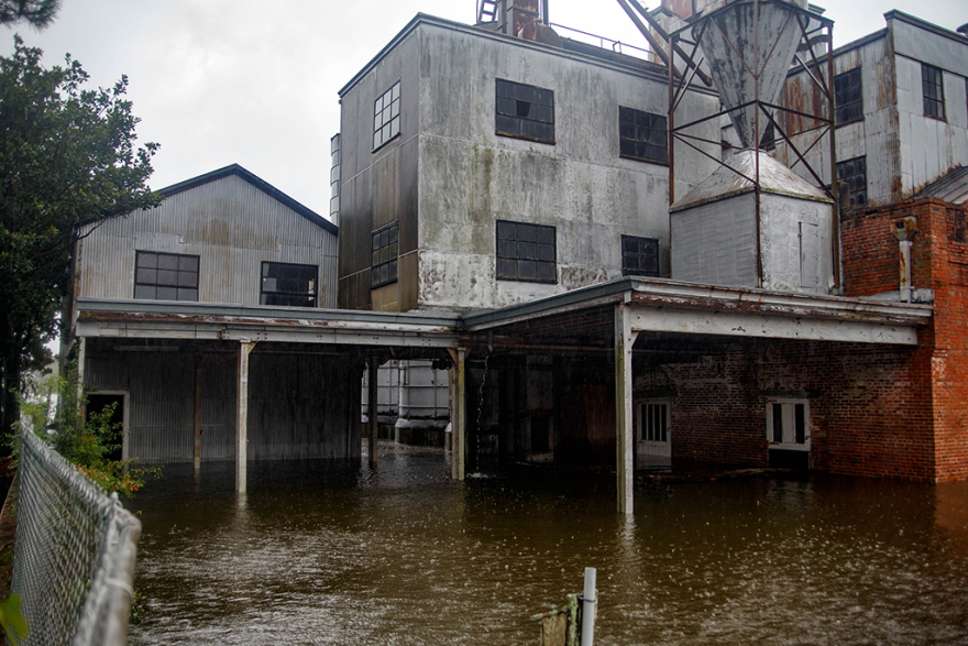 «Σαρώνει» τις ΗΠΑ ο τυφώνας Florence: Πέντε νεκροί, πάνω από 1,5 εκατ. οι εκτοπισμένοι