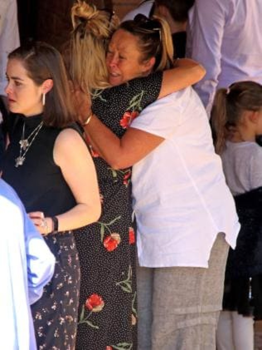 Το τελευταίο αντίο στην 20χρονη Αυστραλή που αυτοκτόνησε σε θαλαμηγό στην Κεφαλονιά 