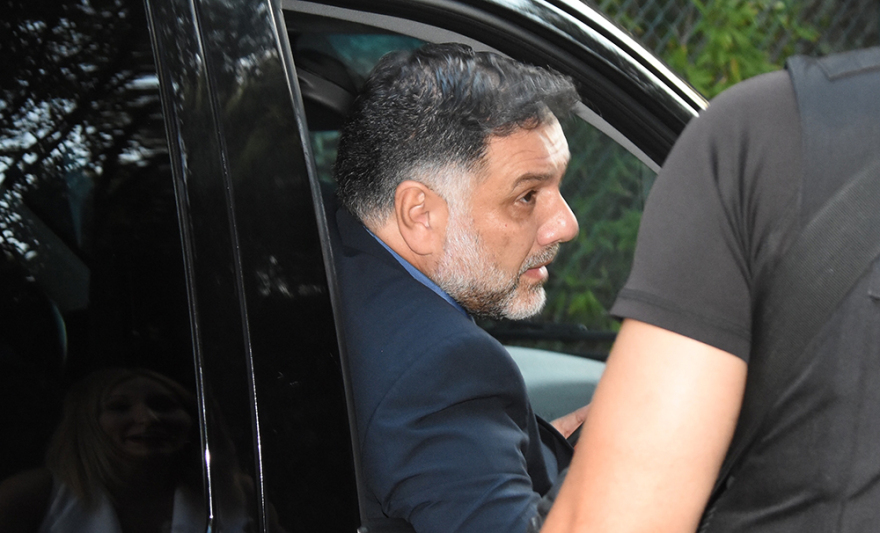 Αντώνης Ρέμος - Υβόννη Μπόσνιακ: Δείτε όλα όσα έγιναν στο γάμο της χρονιάς 