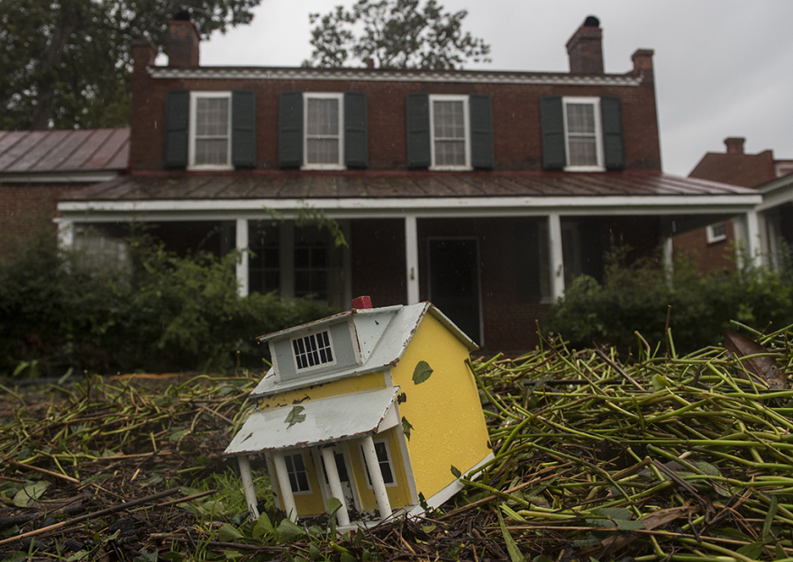 Τυφώνας Florence: Στους 12 οι νεκροί – Συνεχίζει να σαρώνει τις ΗΠΑ 