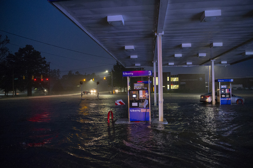 Τυφώνας Florence: Στους 12 οι νεκροί – Συνεχίζει να σαρώνει τις ΗΠΑ 