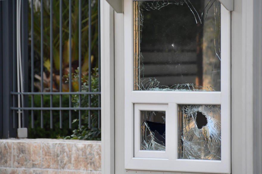 Ρουβίκωνας για την επίθεση στην πρεσβεία του Ιράν: Μια χαρά αντέδρασε ο φρουρός...