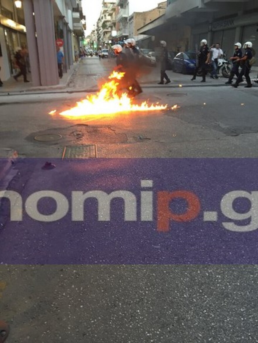  Πορεία για τον Παύλο Φύσσα: Ένταση και μολότοφ στην Πάτρα