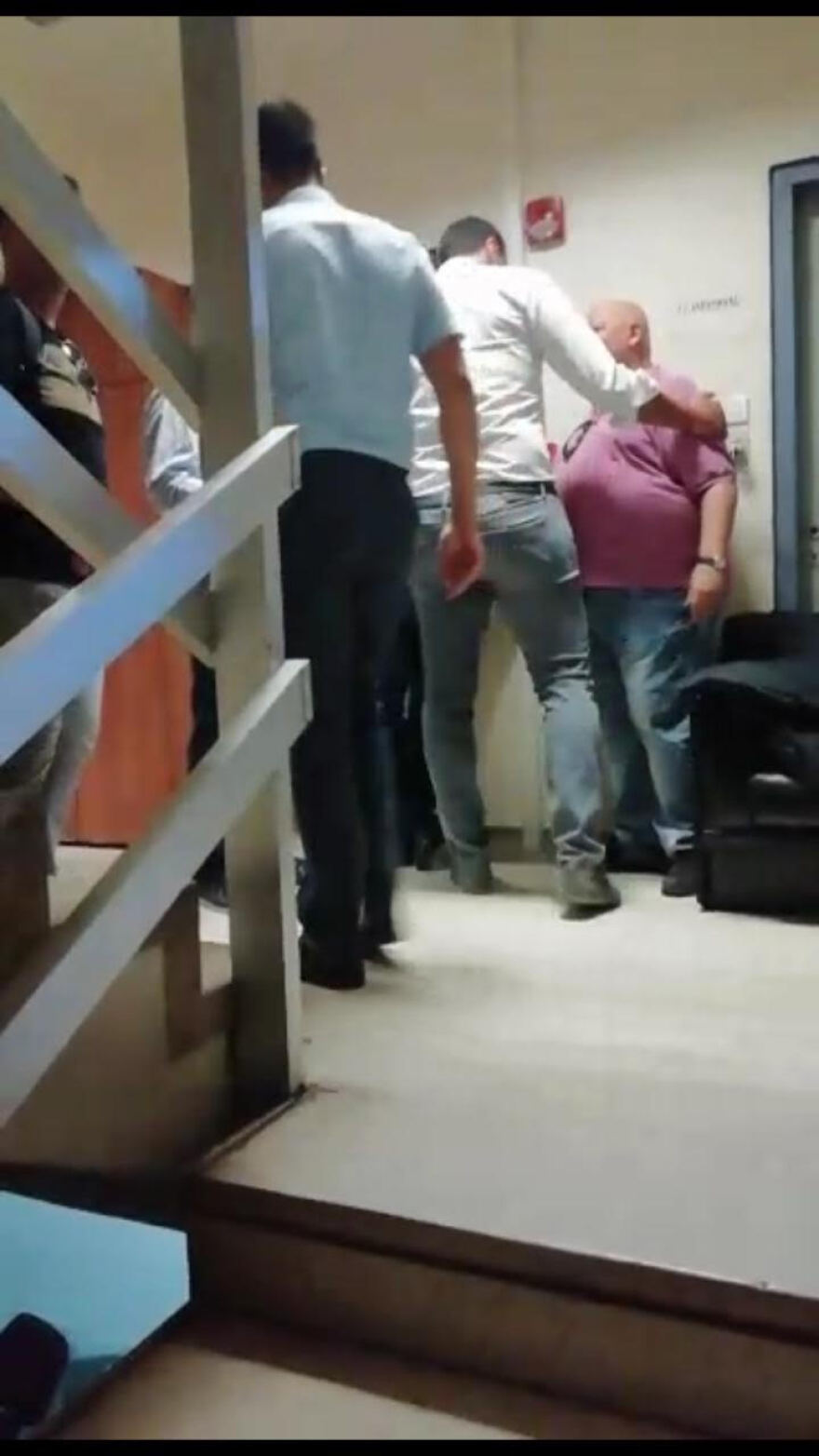 Η κυβέρνηση καλύπτει τον Καμμένο για τους δημοσιογράφους που συνελήφθησαν