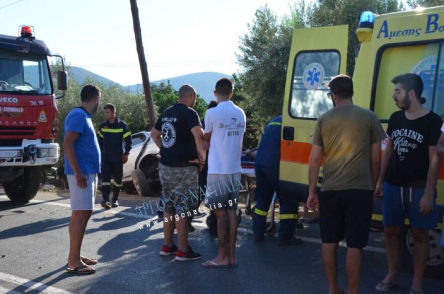 Σοβαρό τροχαίο με δύο τραυματίες στους Μύλους Άργους