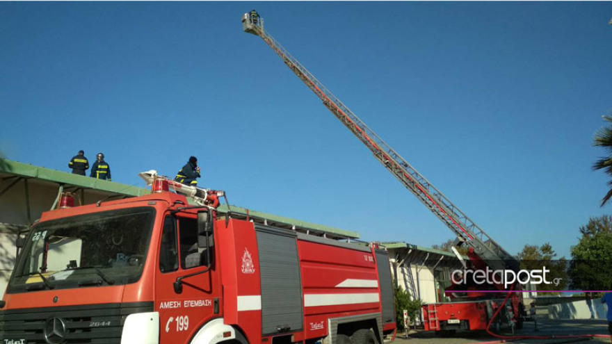 Μεγάλη φωτιά στο Πανεπιστήμιο Κρήτης: Έρευνες για τυχόν εγκλωβισμένους, αποπνικτική η ατμόσφαιρα