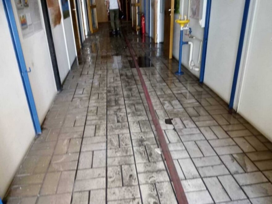 Φωτογραφίες: Η επόμενη μέρα στο Πανεπιστήμιο Κρήτης που μετρά πληγές από τη φωτιά