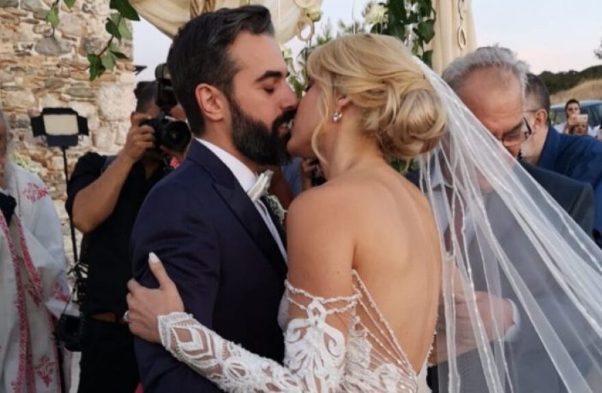 Ποια φίλη της δεν κάλεσε στο γάμο της η Μαντώ Γαστεράτου;